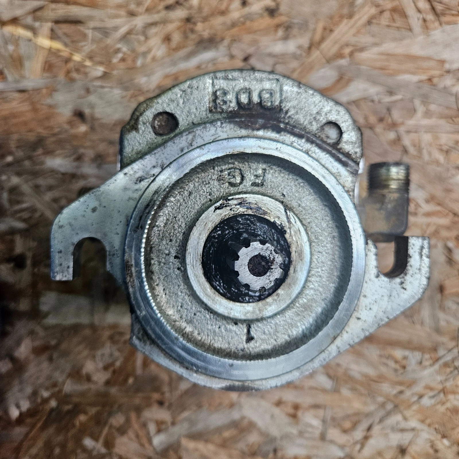 2006 Toro Reelmaster 5500D Hydraulic Reel Motor P/N 110-1717