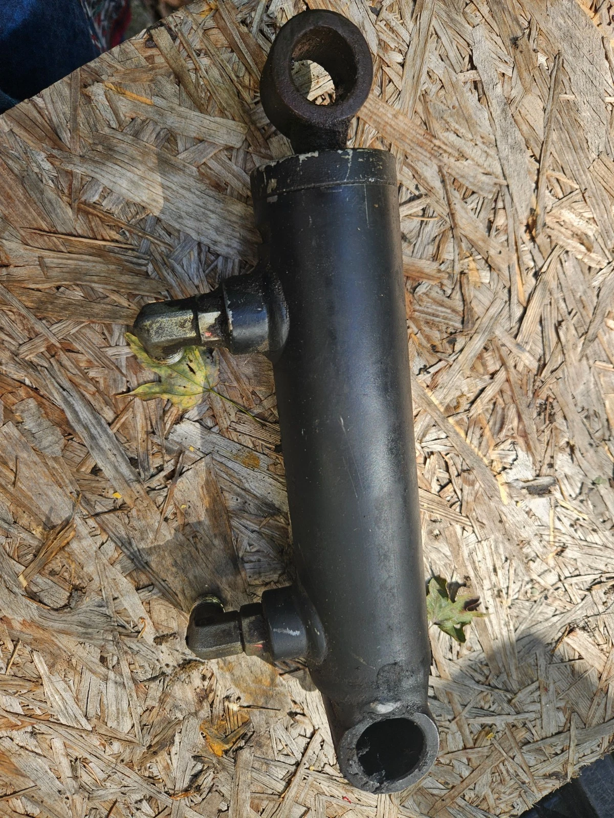 2006 Toro Reel Reelmaster Middle Hydraulic Lift Cylinder