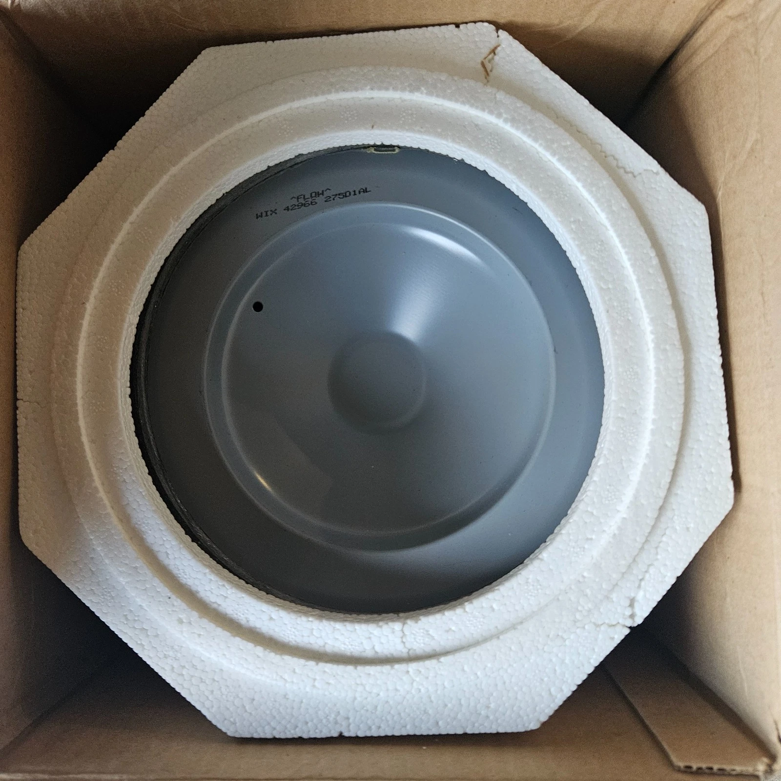 Brand New WIX Air Filter 42784